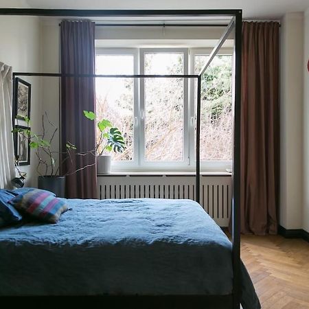 Dark Blue Apartment وارسو المظهر الخارجي الصورة